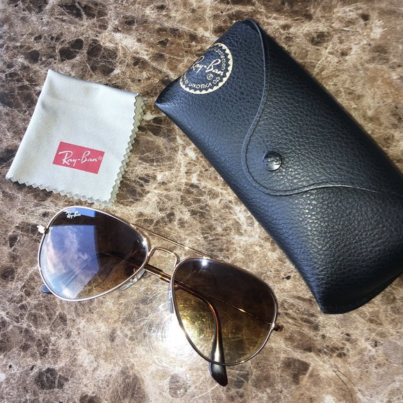 Ray-Ban Aviator Sunglasses - Picture 1 of 1